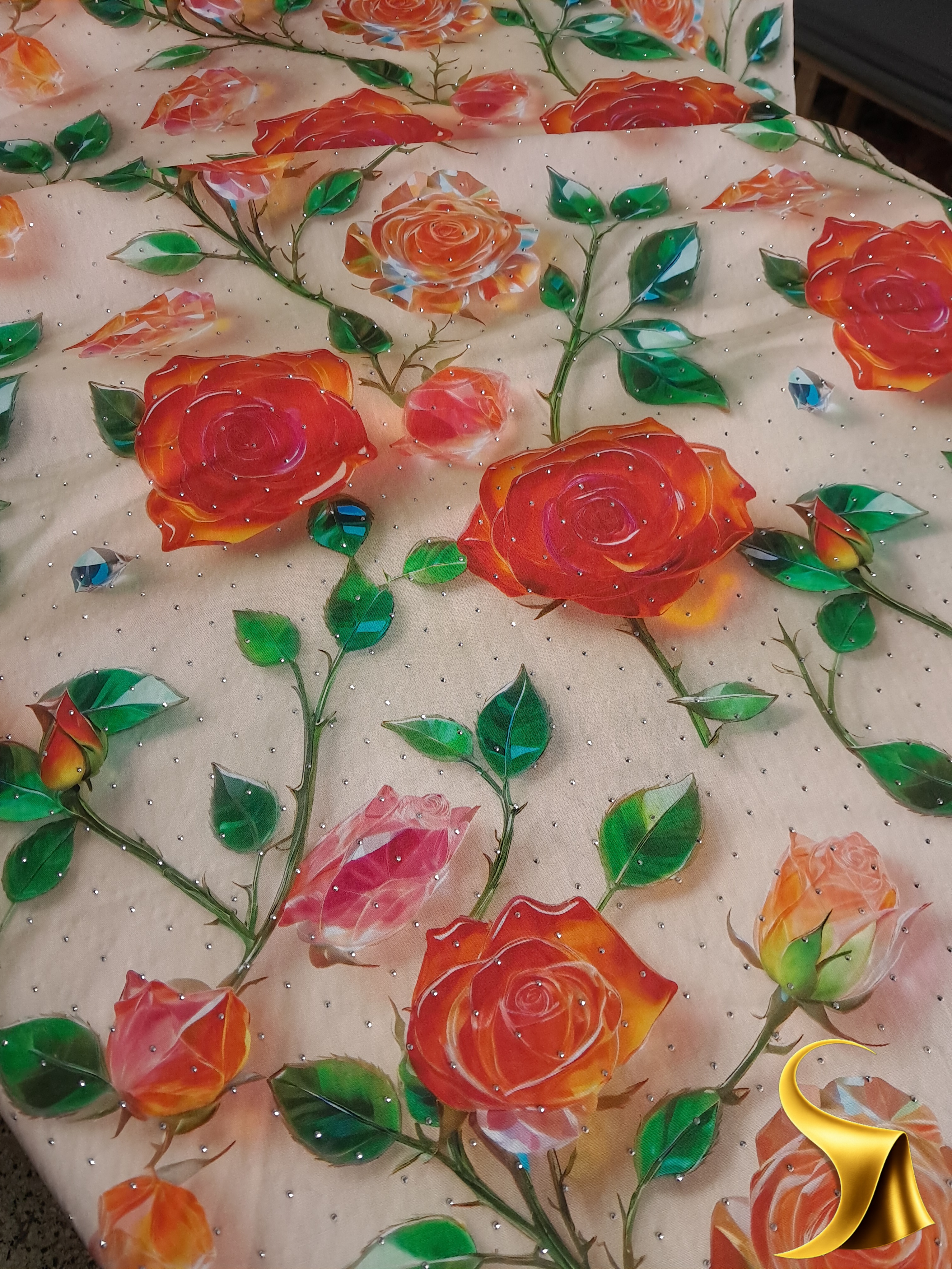 لباسی زنانه(مجلسی و معمولی)